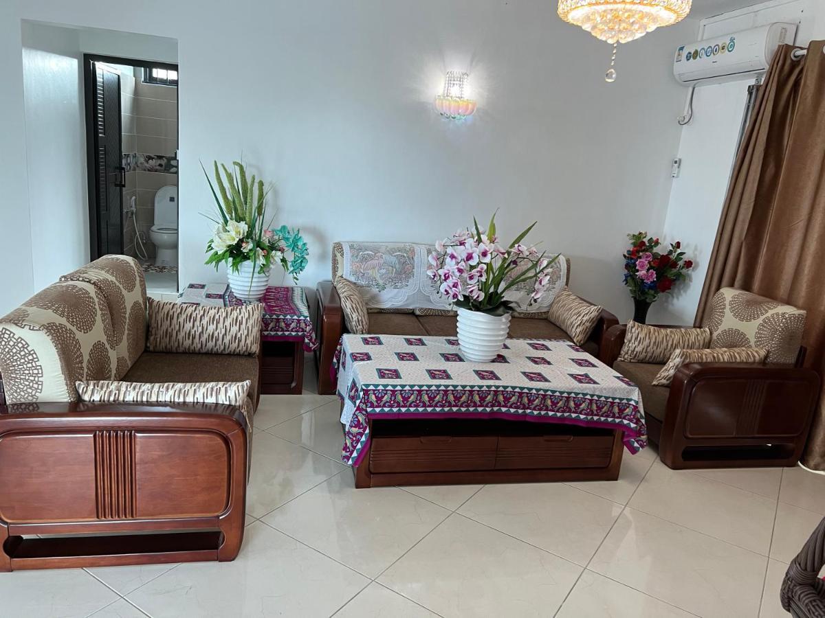 Indira Villa Grand Gaube Exterior photo