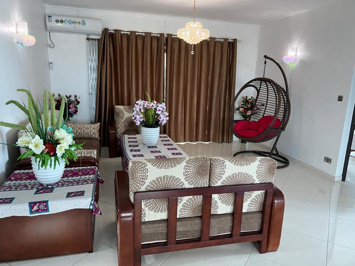 Indira Villa Grand Gaube Exterior photo