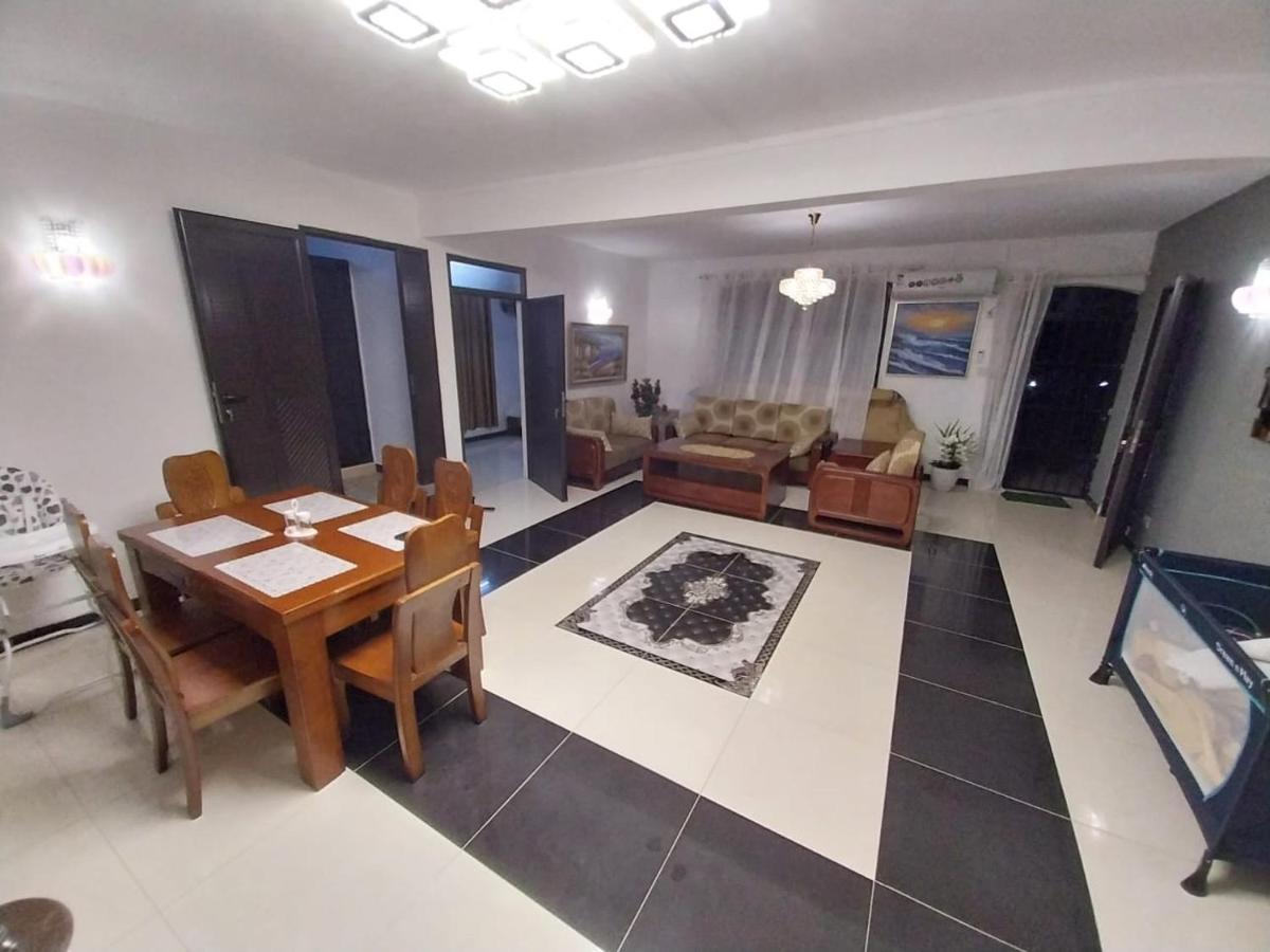 Indira Villa Grand Gaube Exterior photo